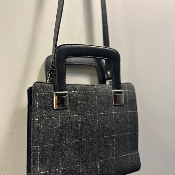 Marlow Handbag. With shoulder strap. gray Plaid. Gently used. - Picture 4 of 5